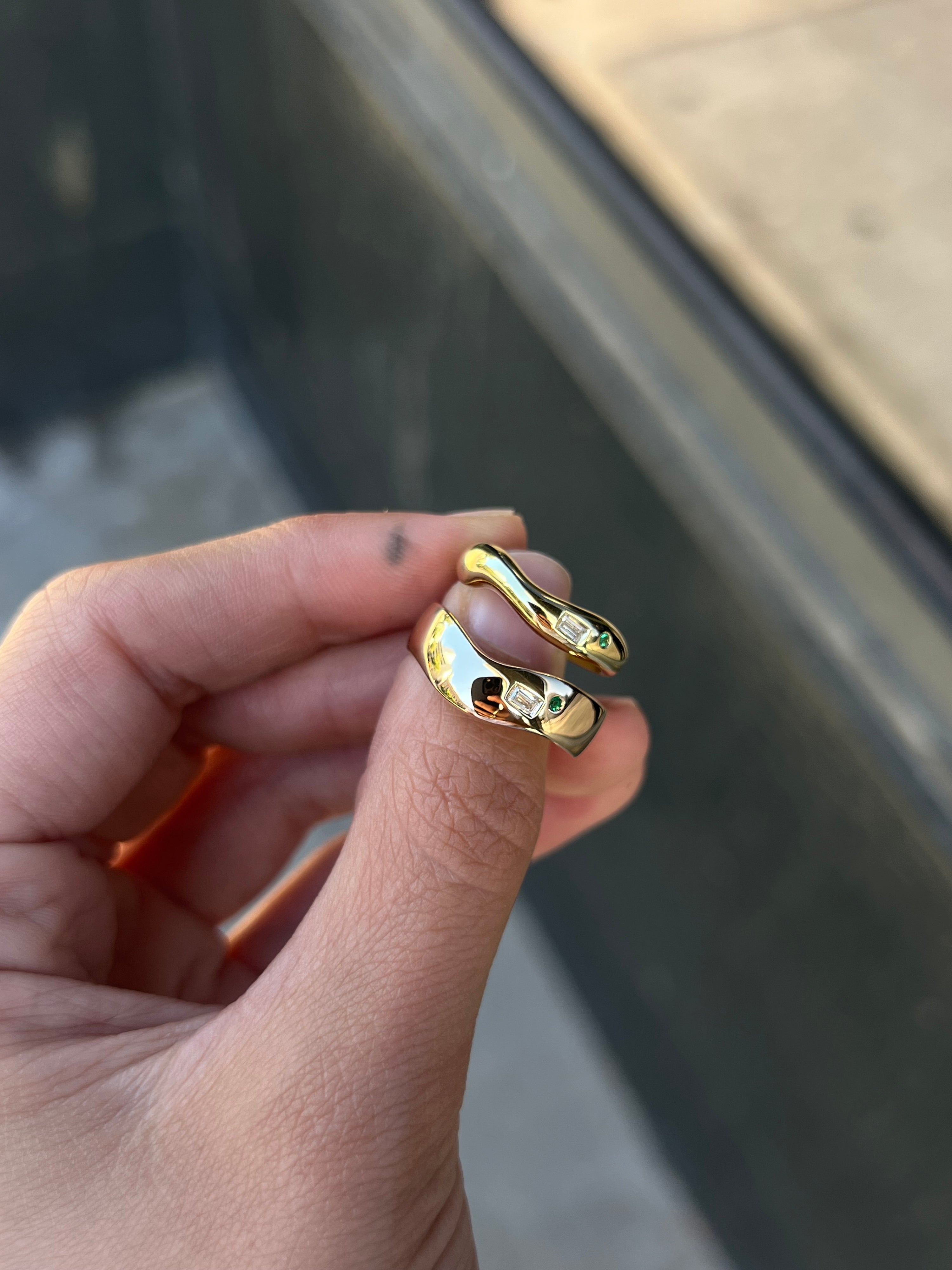 curve ring 03
