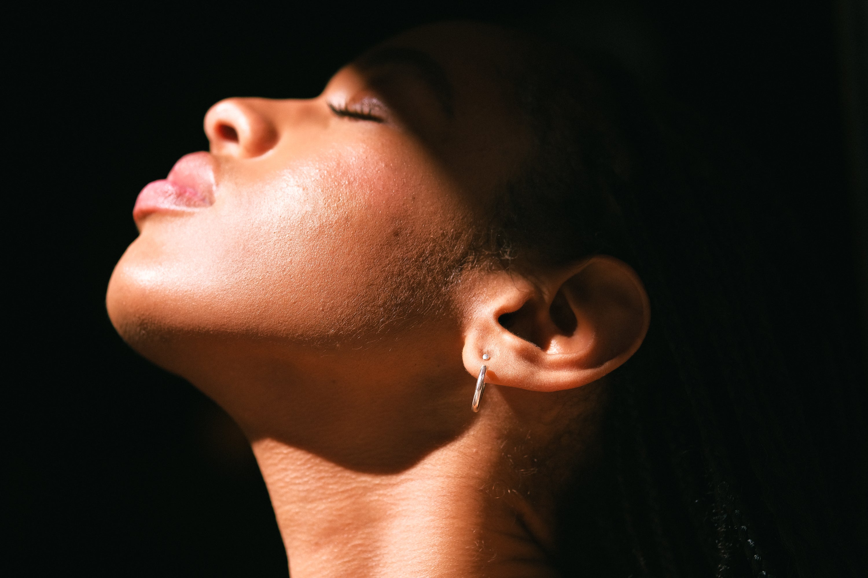 stud earring X STONE