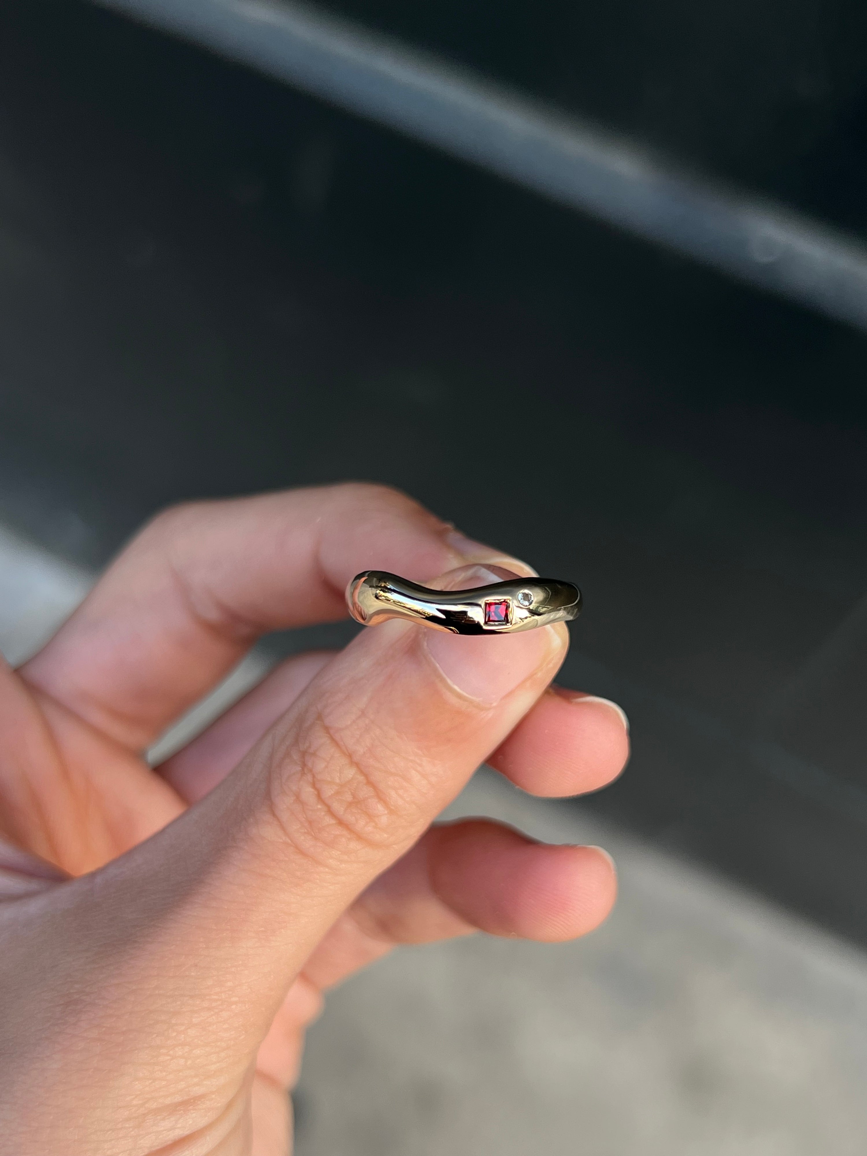 curve ring 03