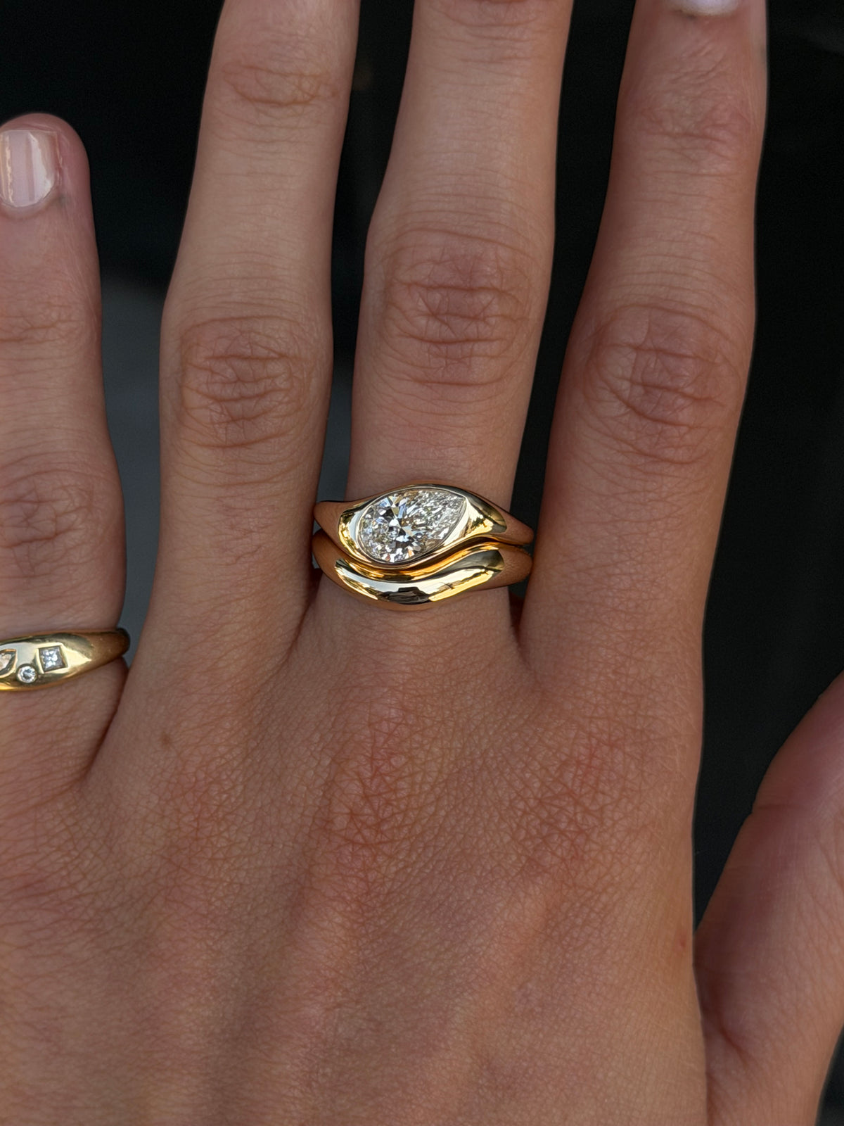 asymmetrical pear set