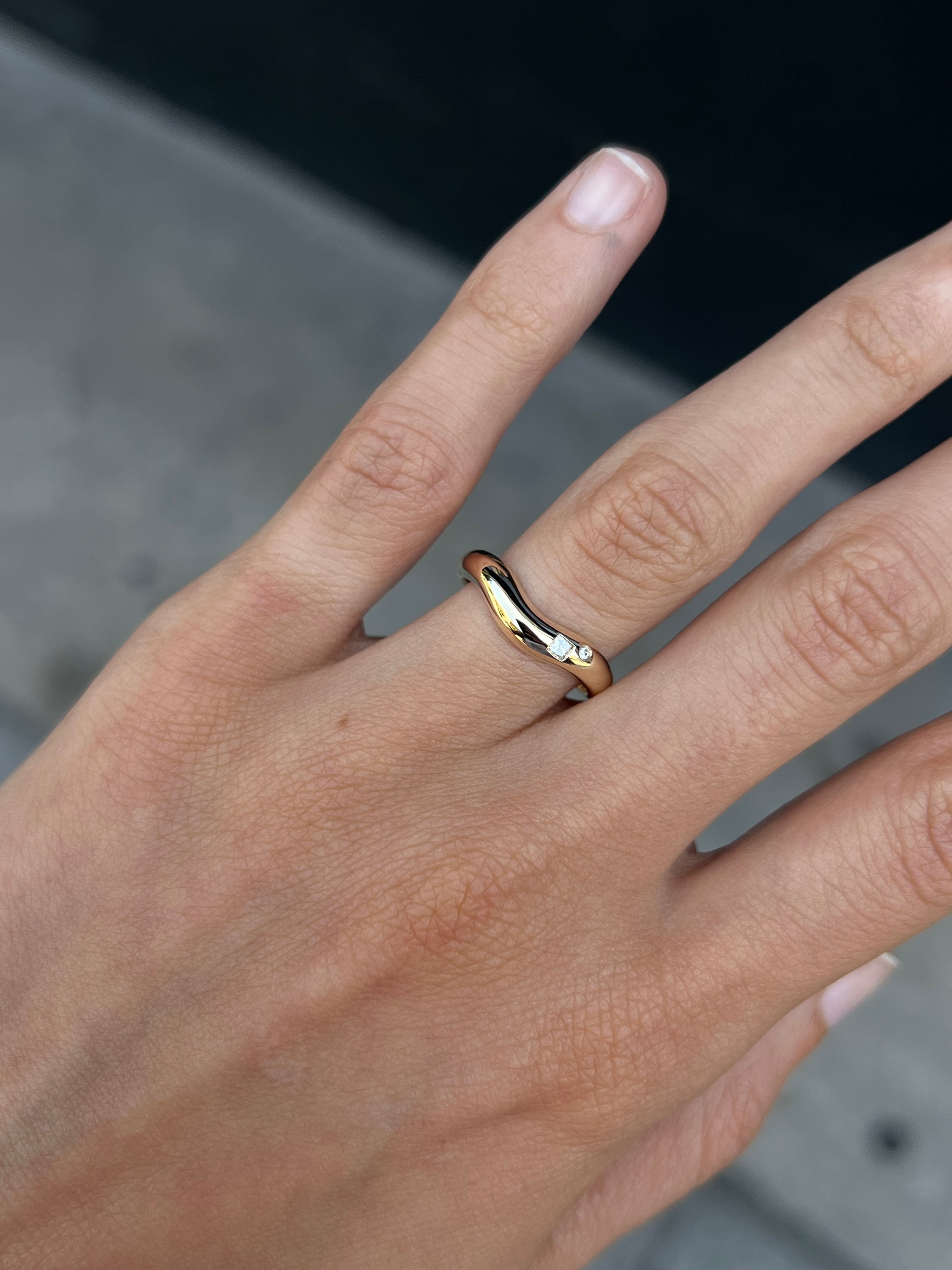 curve ring 02