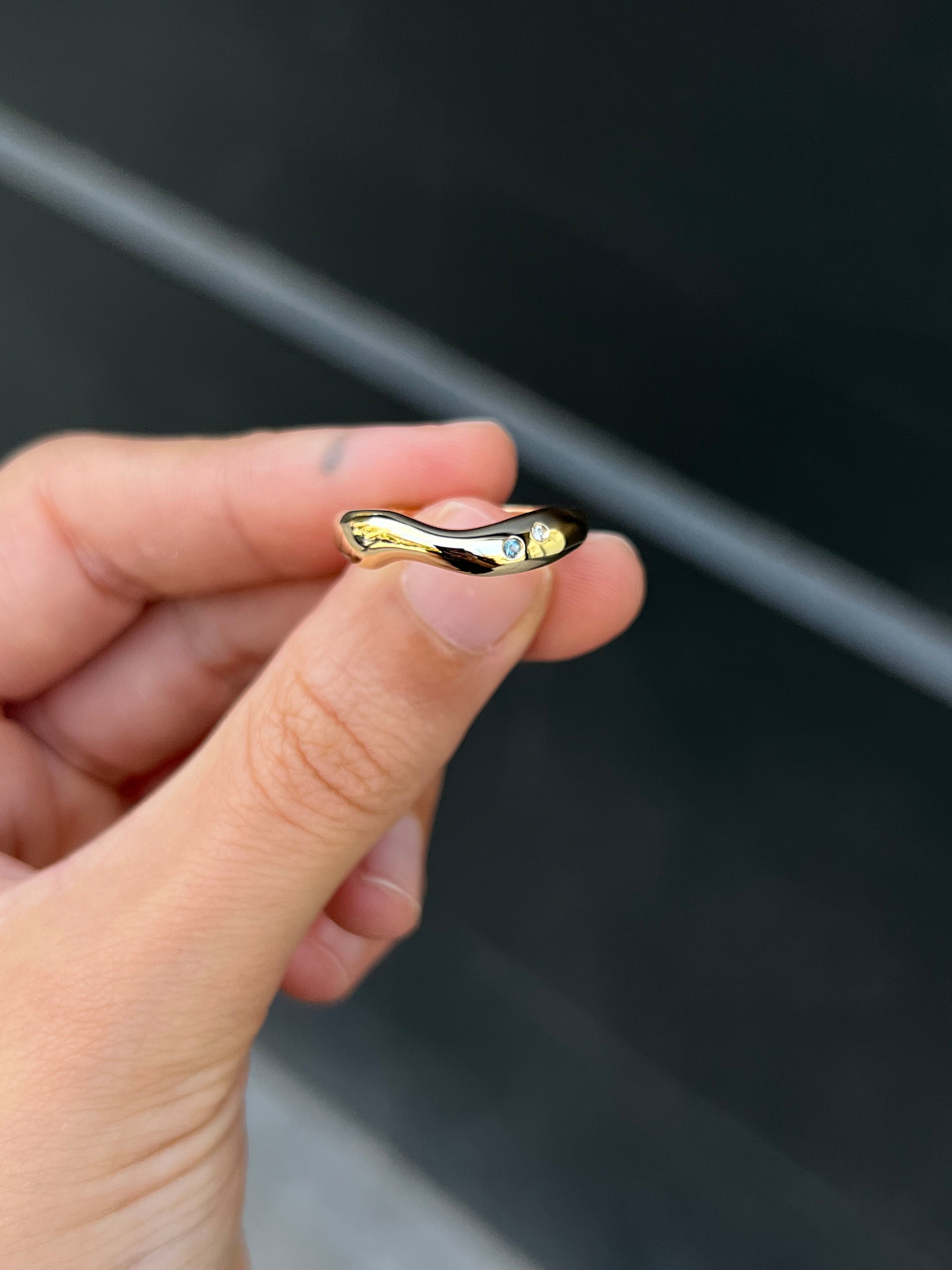 curve ring 03
