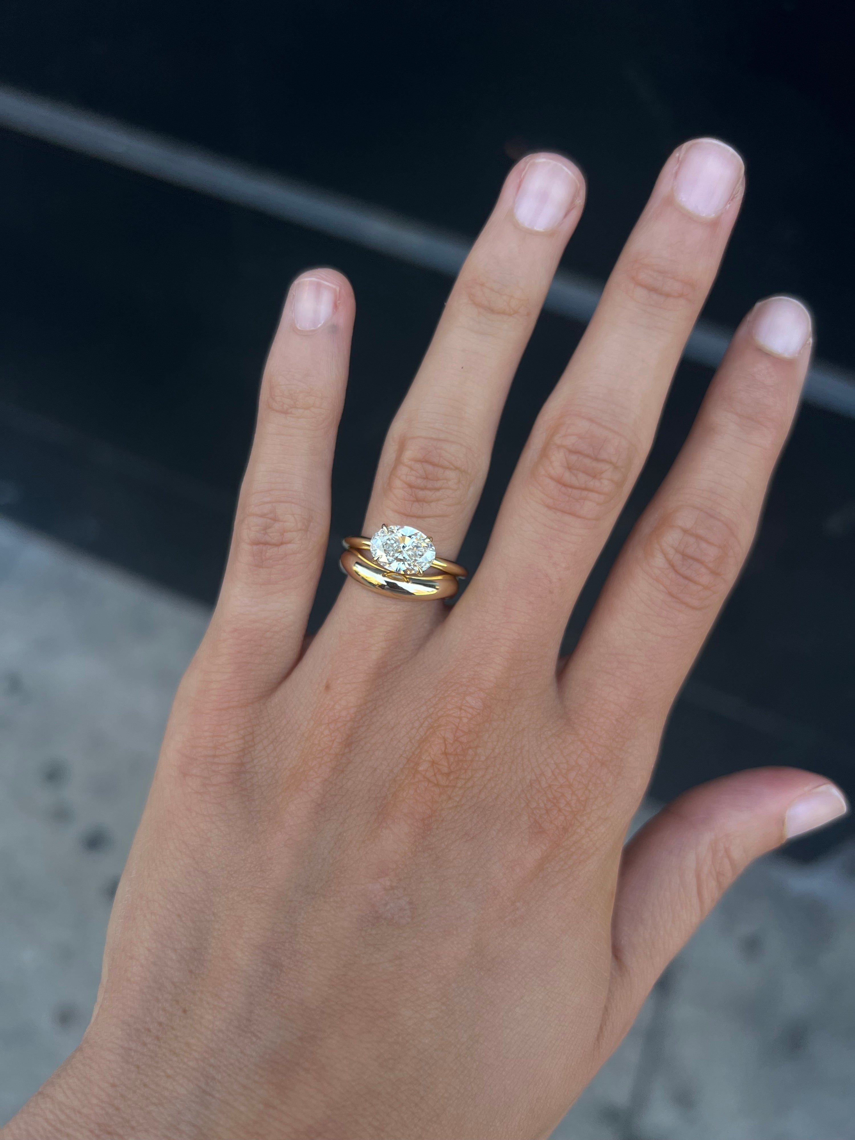 curve ring 01