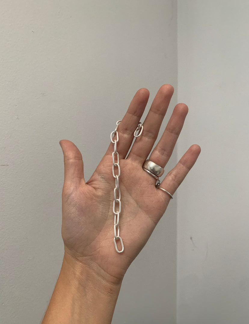 oval link chain bracelet